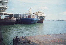 Coal Barge 105.16M / H-048